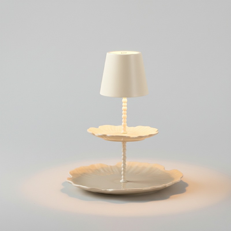 Outdoor Furniture Designer - Lat panneau lampe de Table crème